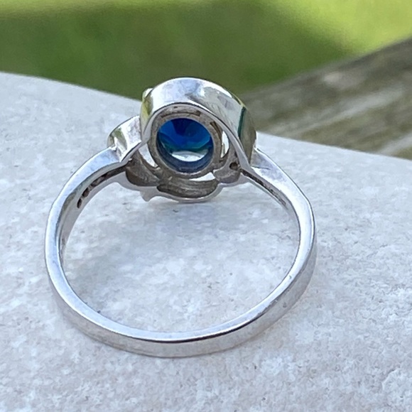 Simulated sapphire sterling silver ring with zircon accents size 8 - Picture 11 of 13